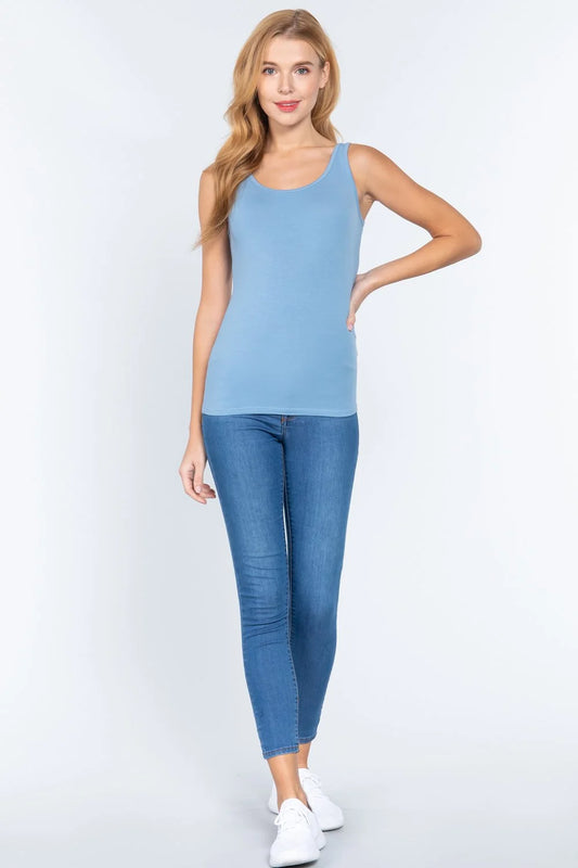 Sleeveless Scoop Neck Tank Top